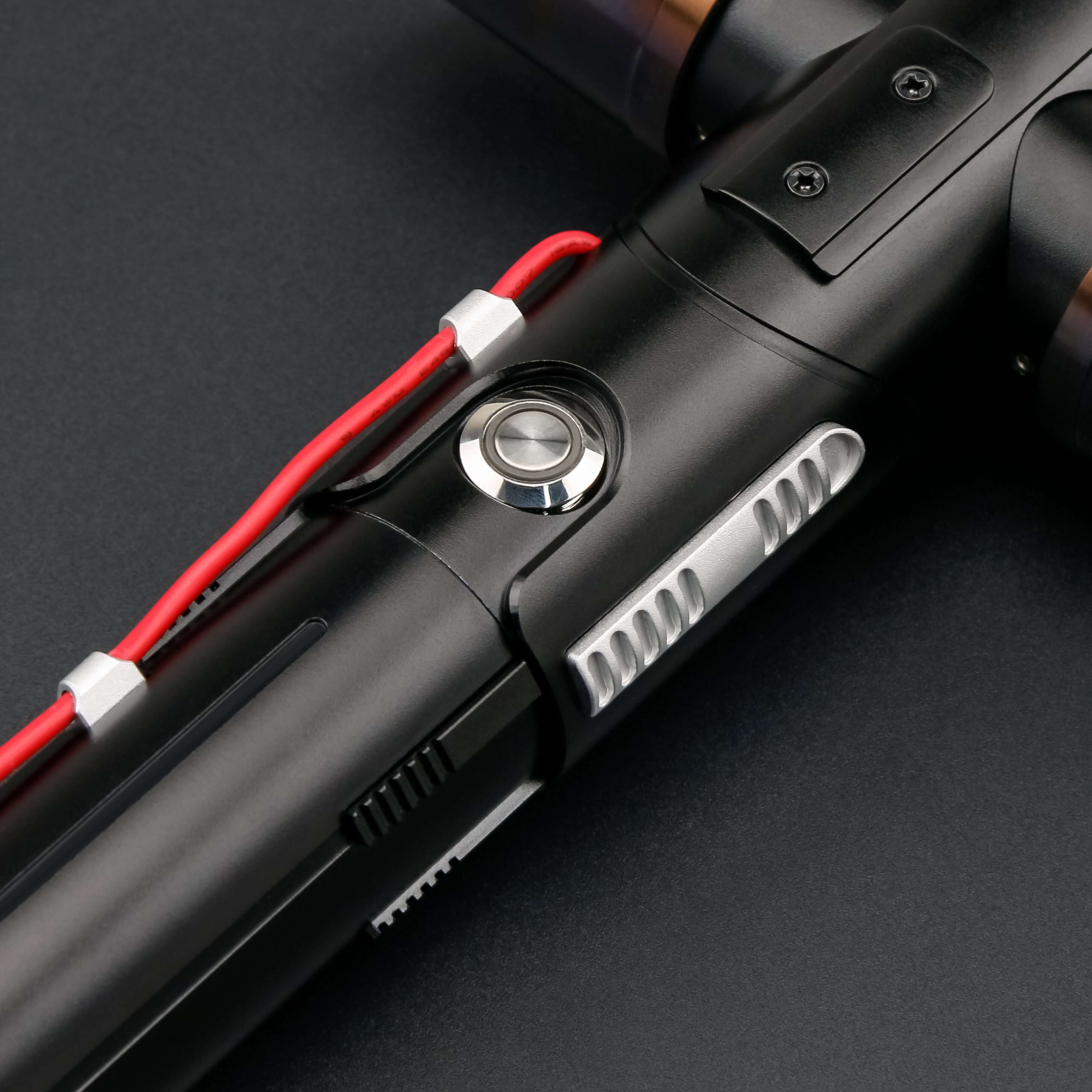 カスタムライトセーバー「Kylo・Ren Variant」XenoPixel新品 Kylo Ren Heavy Dueling Lightsaber - Customizable & Realistic